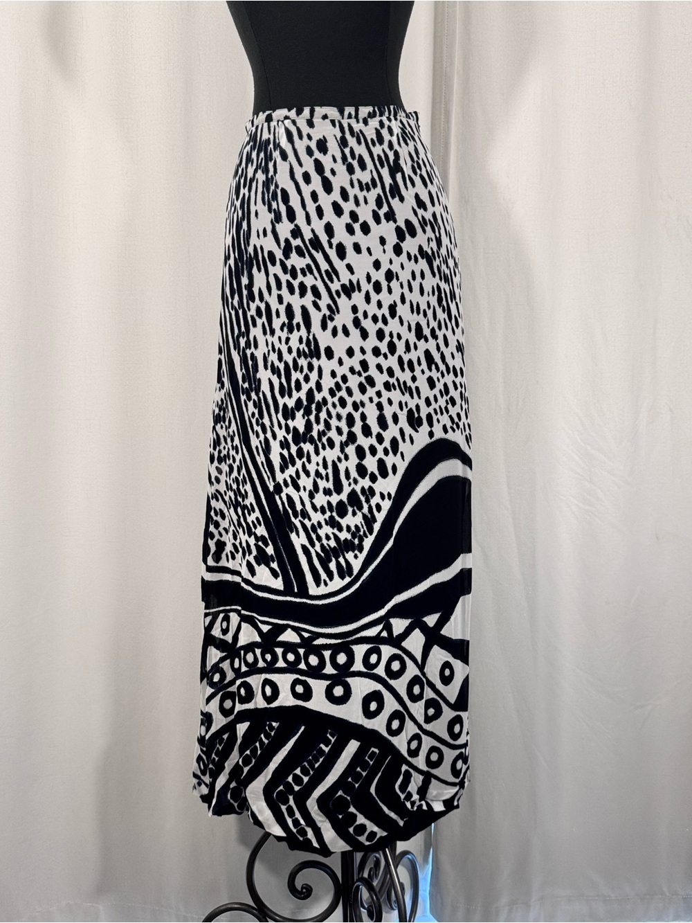 Vintage Simon Chang Black & White Abstract Print Maxi Skirt
